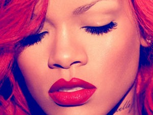 [rihanna-dyed-her-hair-red-to-be-edgier[2].jpg]
