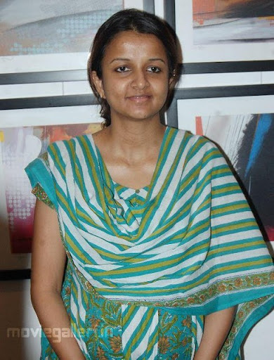 kiruthiga udhayanidhi