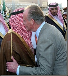 El rey y Abdulaziz Al Saud