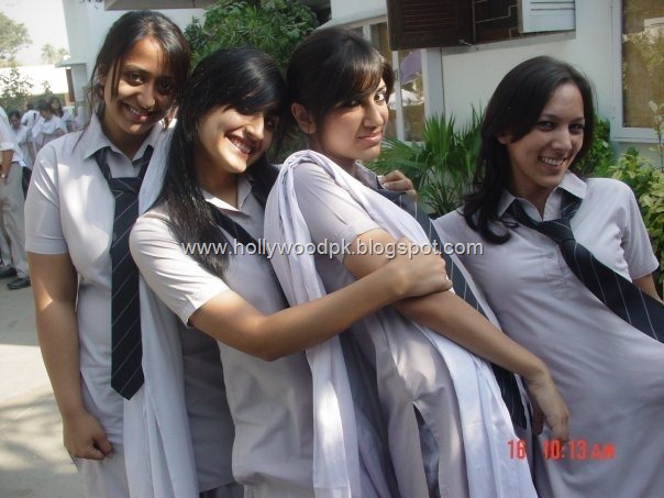 [pakistani school college girls. indian school college girls (12)[2].jpg]