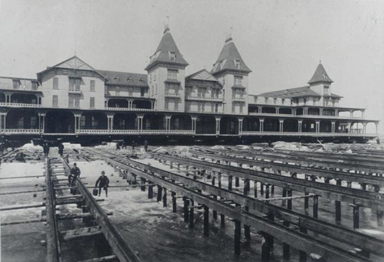 Brighton Beach Hotel