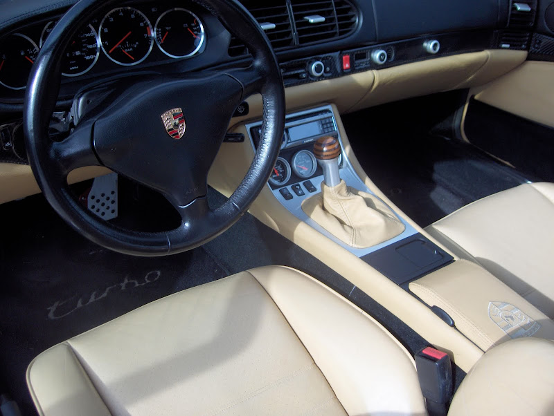 944 порше салон