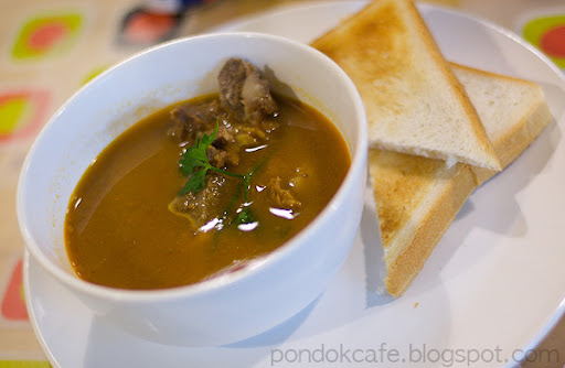 Pondok cafe specialty sup suzy oxtail soup