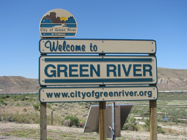 [1535 Welcome to Green River WY[2].jpg]