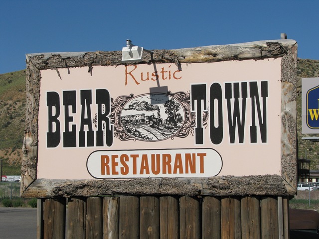 [1691 Bear Town Restaurant Evanston WY[2].jpg]