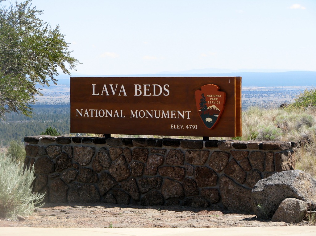 [1582 Visitor Center Lava Beds National Monument CA[3].jpg]