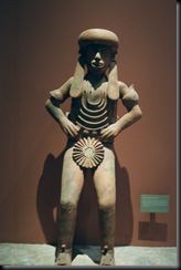 Nasjonalmuseet for atropologi - liten statue - MX