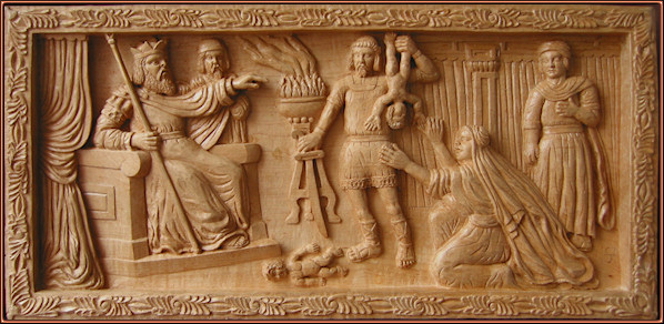 Tamaño: 33 x 70 cm. Madera de arce El juicio de Salomón. Talla en madera