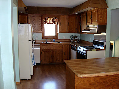 Hgtv Kitchen Makeovers on Our Tacky 1970s Kitchen