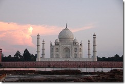 India 2010 - Agra , Taj Mahal , desde el rio , 17 de septiembre   32