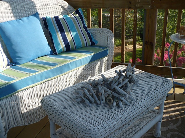[loveseat[3].jpg]