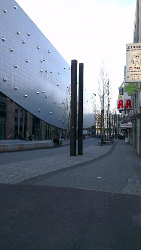 Portal - Eisen Säulen