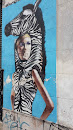Mural Mujer Cebra