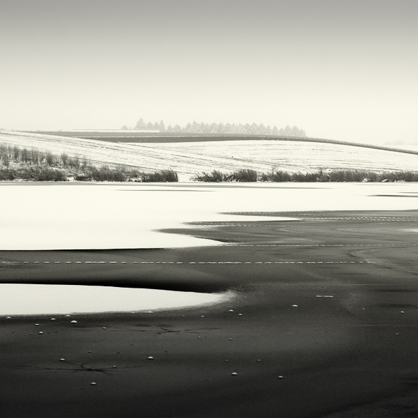 [Serene_winter_afternoon_by_oriontrail.jpg]