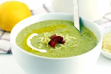 Healthy Broccoli Cheese Soup
