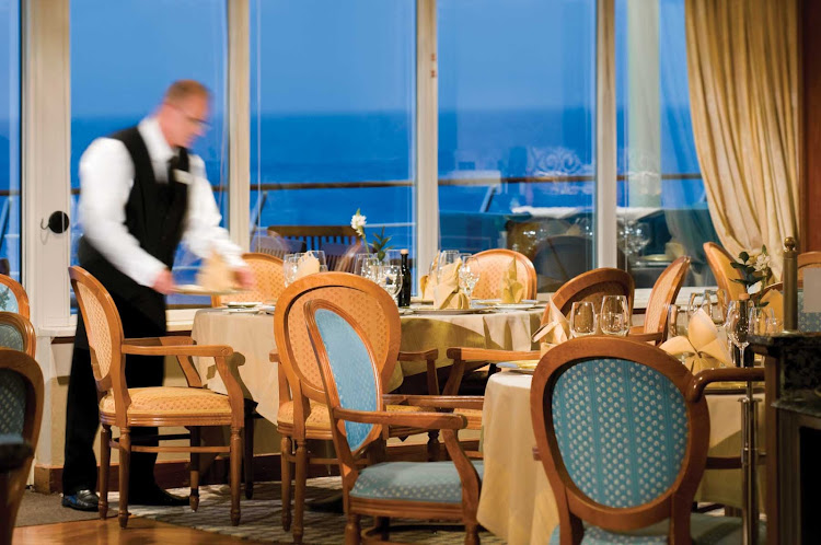 Enjoy fine dining in a picturesque setting aboard a Silversea sailing. You choose when, where and with whom to eat. 