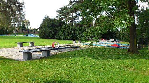 Minigolf v parku