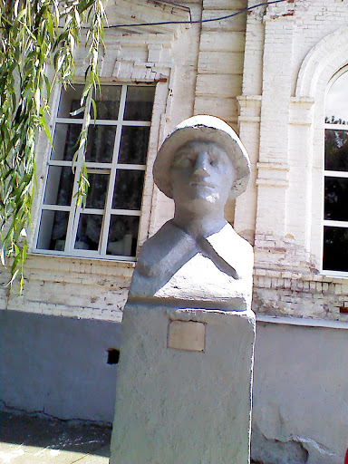 Памятник Матросову