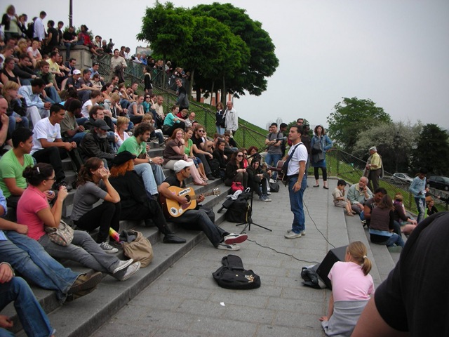 [singing-outside-the-cathedral[5].jpg]