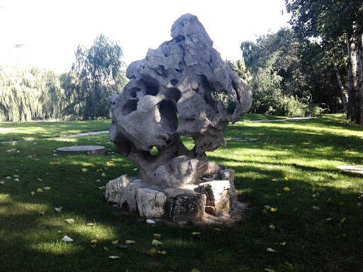 珊瑚石雕塑