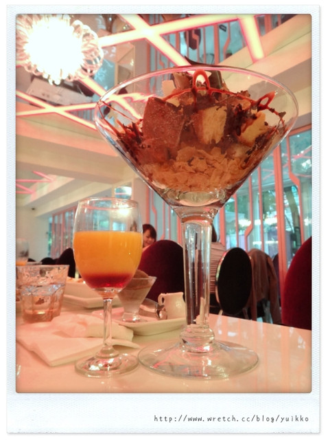 好姊妹慶生＊愛麗絲咖啡＊夢幻又好吃