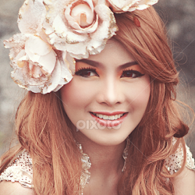 by Jerry Tracker - People Portraits of Women