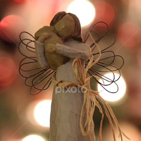 Angles Hug by Brian Robinson - Artistic Objects Still Life
