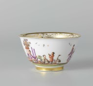 Kop, veelkleurig beschilderd met chinoiserieën en het wapen van de Venetiaanse familie Morosini