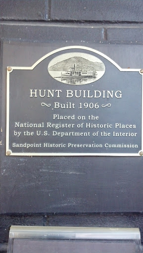 Hunt Building Monument