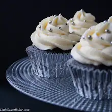Dark Chocolate Cupcakes with White Chocolate Buttercream Recipe