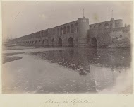 Si-o-se Pol-brug over de Zayandeh te Isfahan