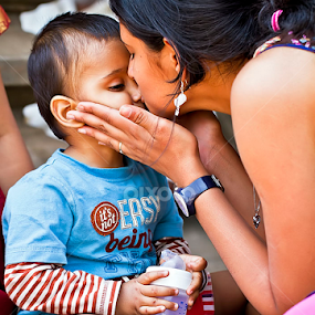 Sister Love by Balaji Nagarajan - People Street & Candids