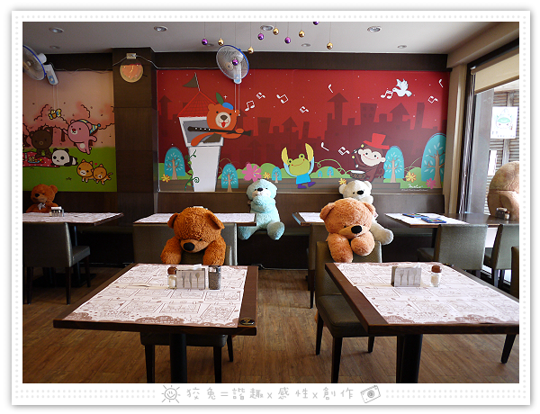 麥多古堡童話‧音樂複合式餐廳~熊滿天下！目睹一整輛遊覽車上的人全都衝進去了！(試吃)