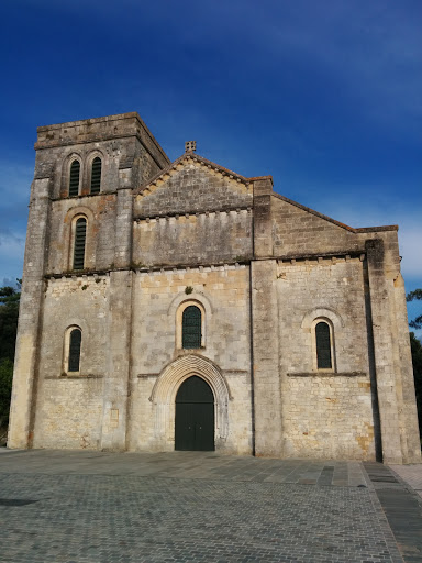 Basilique Notre-Dame-de-la-fin-des-Terres