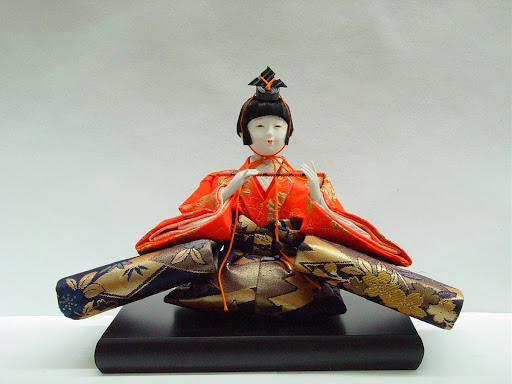 traditional japanese doll set