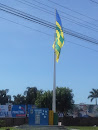 Monumento E Bandeira