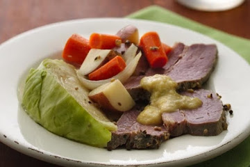 Slow-Cooker Corned Beef and Cabbage