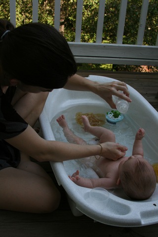 [EllenJune08_24520[4].jpg]