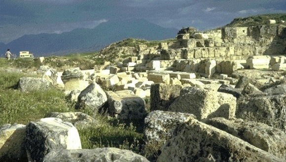[ruins-of-laodicea-in-asia-minor[2].jpg]