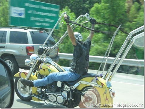 DangerousMotorcycle001