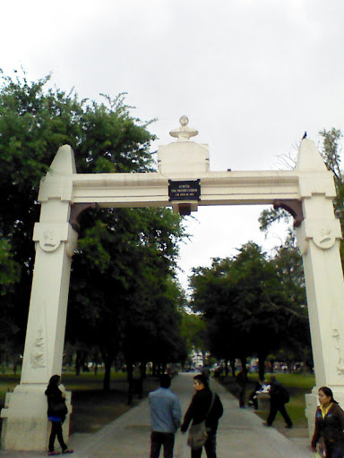 Alameda Mariano Escobedo