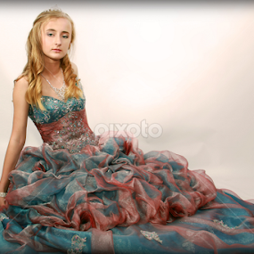 I'll be your Royal by Wimpie Theron - People Fashion