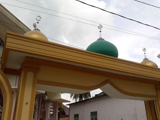 Masjid Tiga Kubah Gate