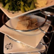 小蒙牛頂級麻辣養生鍋