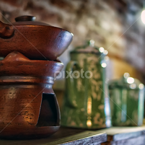 by J W - Artistic Objects Antiques