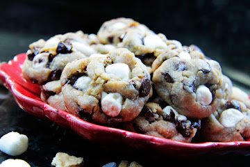 Soft and Chewy S'more Cookies