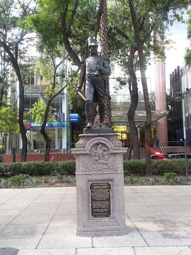 Monumento A Ignacio López Rayón 