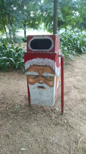 Santa Claus Trashcan