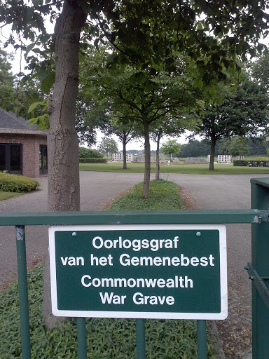 Hoogveld - Commonwealth War Grave
