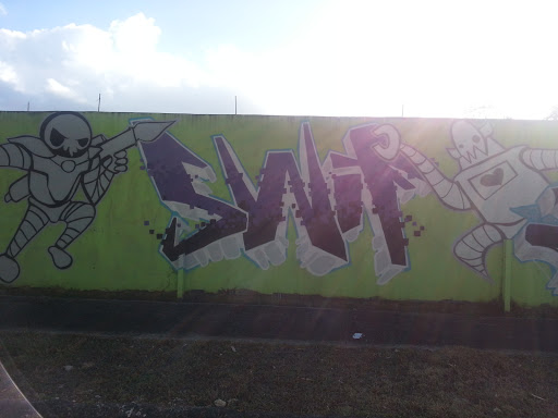 Androids Graffiti
